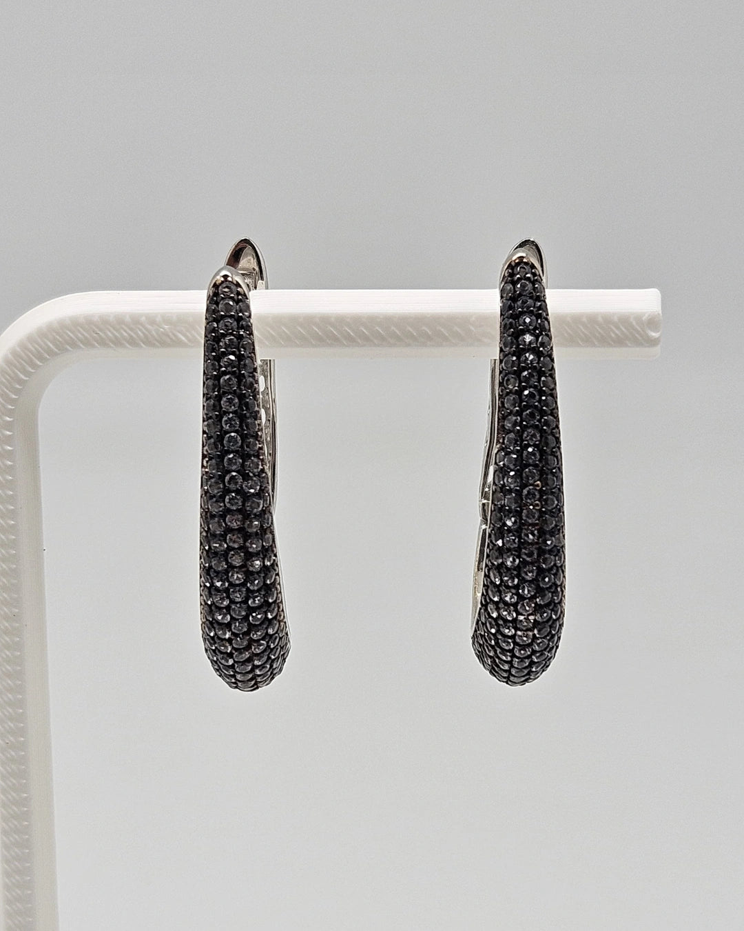 Jolene Huggie Silver