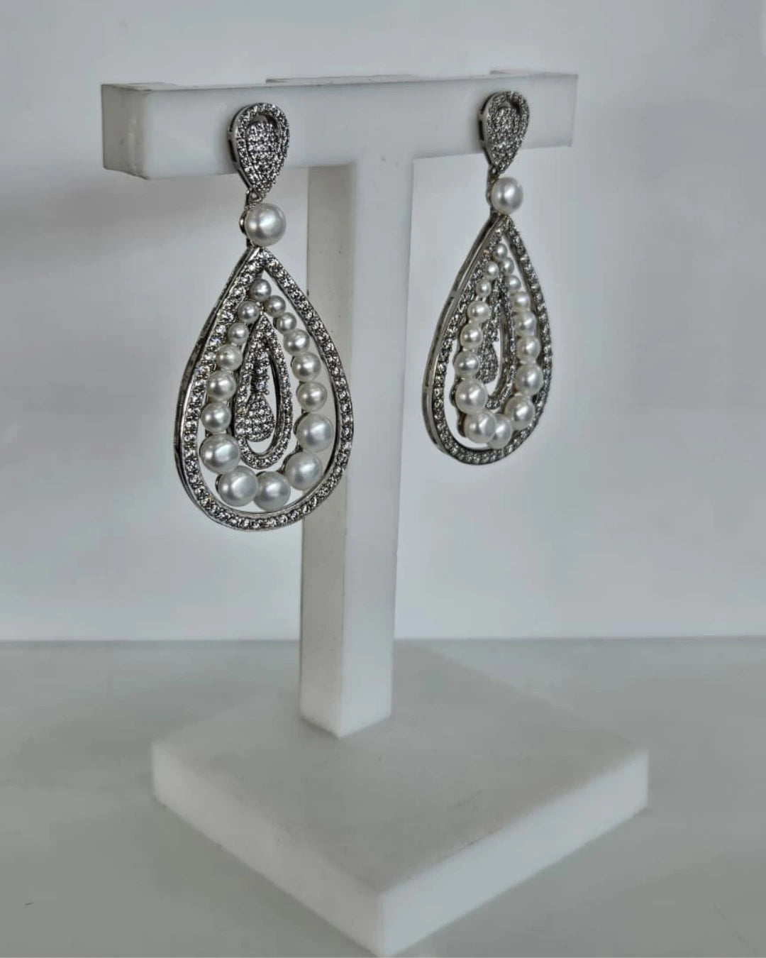 Juliette Teardrop Cascade