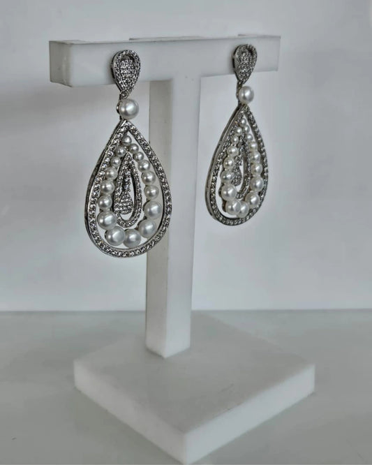 Juliette Teardrop Cascade